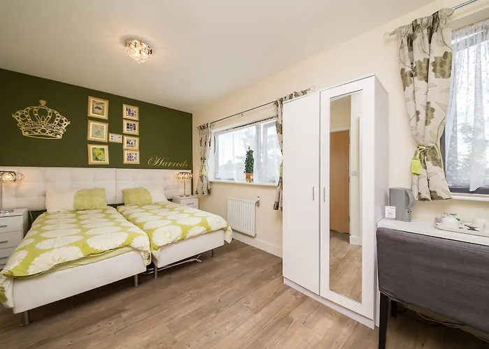 Rowan Park Lodge Londra
